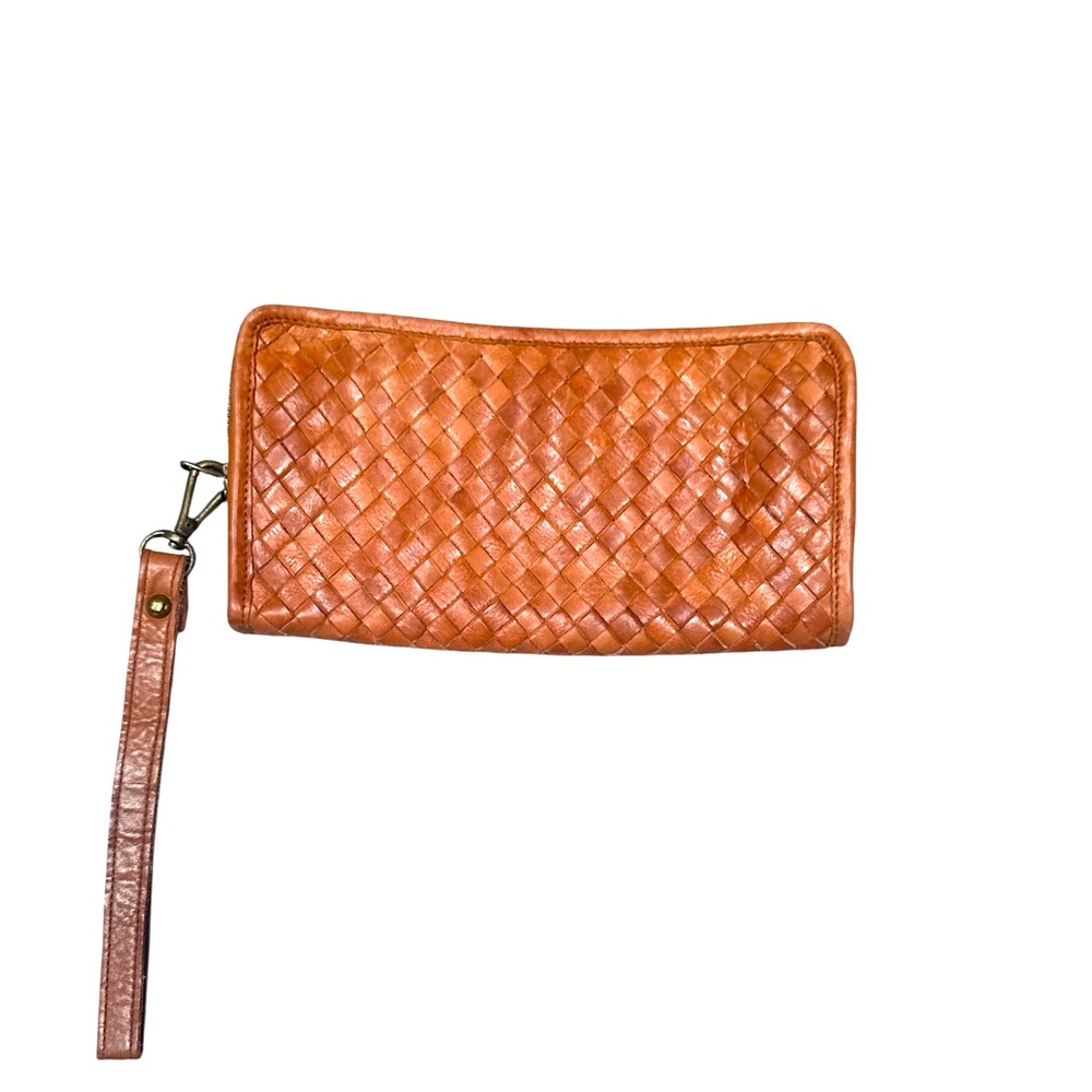 VIOLA CASTELLANI Elegant Coral Woven Clutch